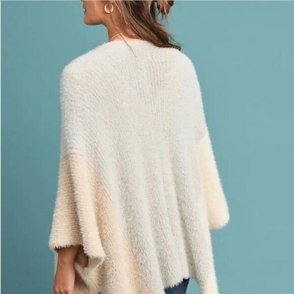 Anthro Saturday/Sunday Cream Cozy Fuzzy Knit Oversized Shawl Wrap Poncho OS - Picture 3 of 9